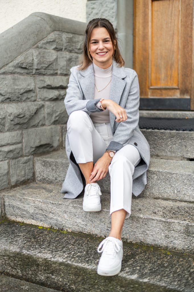 Melina Bollhalder, virtual assist - Melina, Expertin im Online-Marketing Melina Bollhalder, virtual assist - Melina, Expertin im Online-Marketing